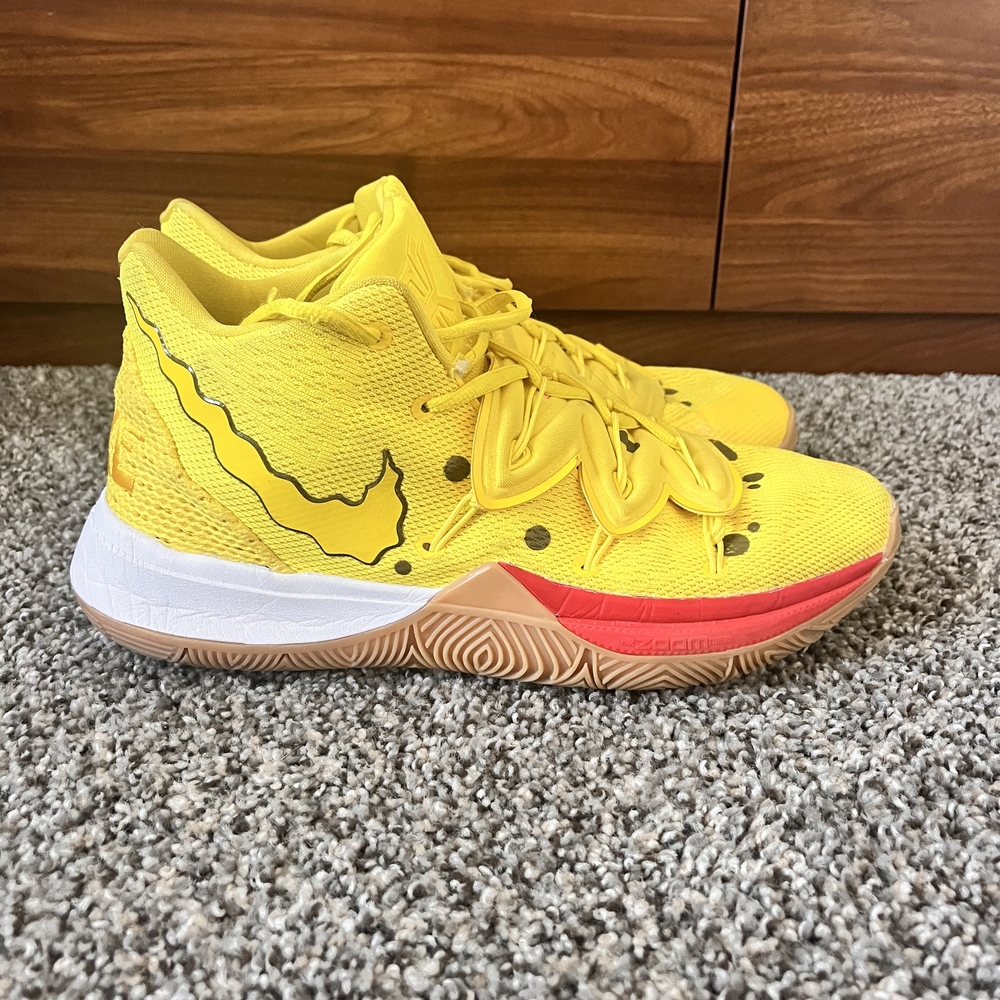 Nike Kyrie Spongebob Basketball Shoes Size 11.5